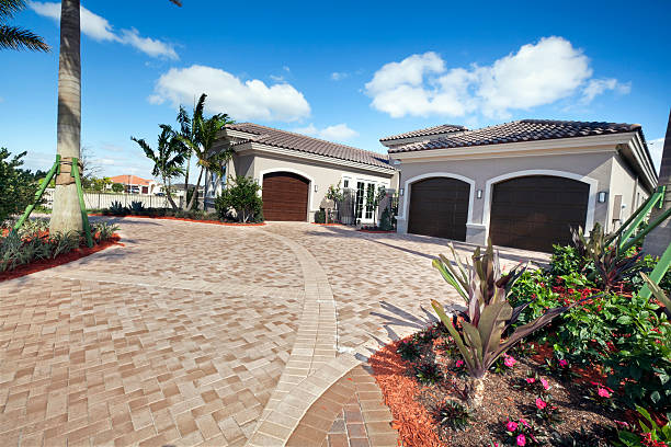 Best Driveway Paving Contractor  in South San Jose Hills, CA